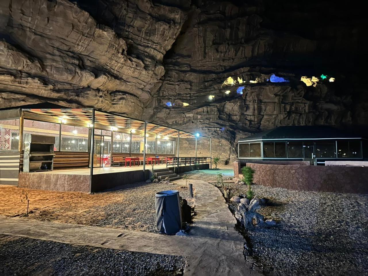 Shaheen Camp 와디럼 외부 사진